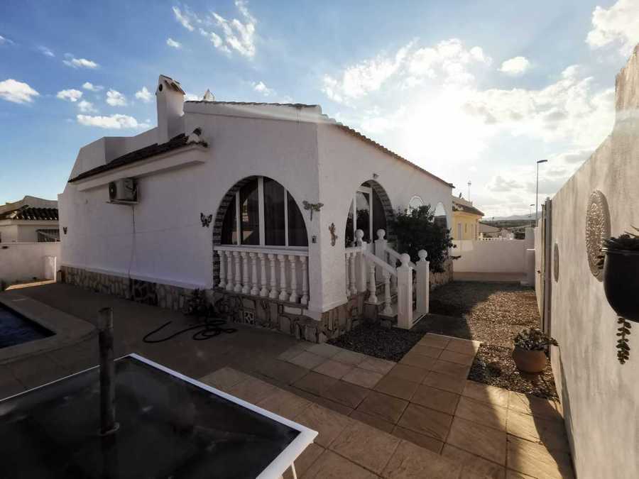 B224: Villa for rent in  Camposol