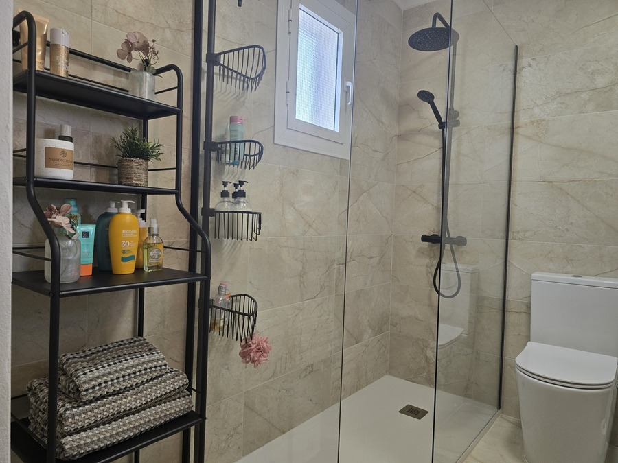 B500: Villa for rent in  Camposol