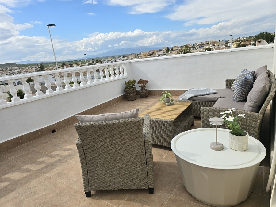 B500: Villa for rent in  Camposol