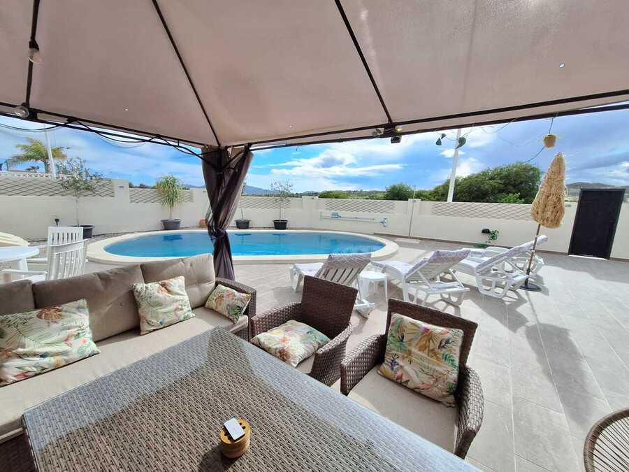 B158: Villa for rent in  Camposol
