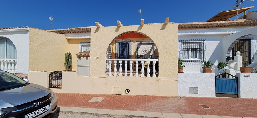 1868: Villa for sale in  Camposol