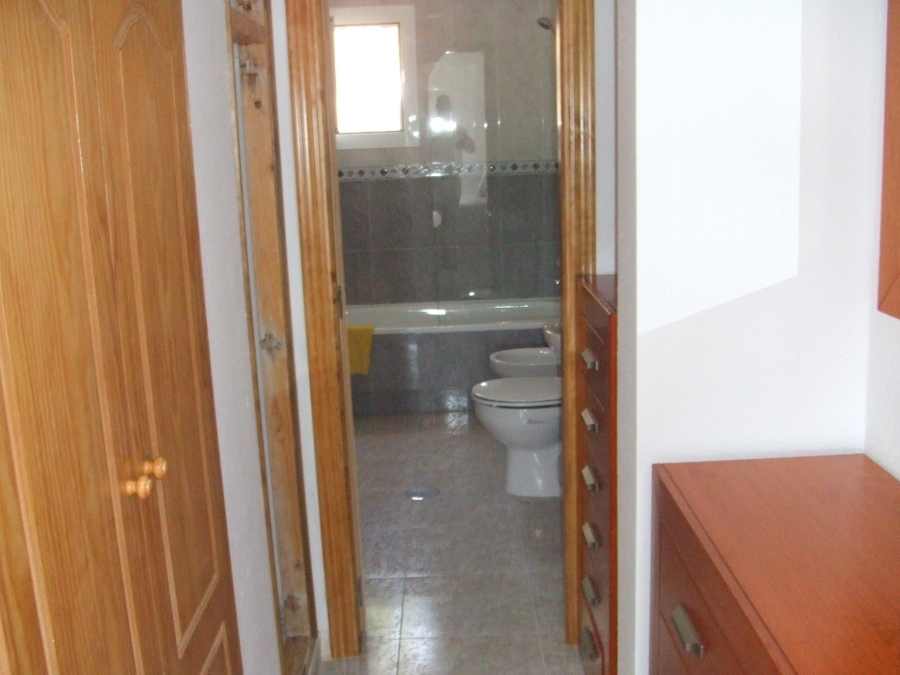 B383: Villa for rent in  Camposol