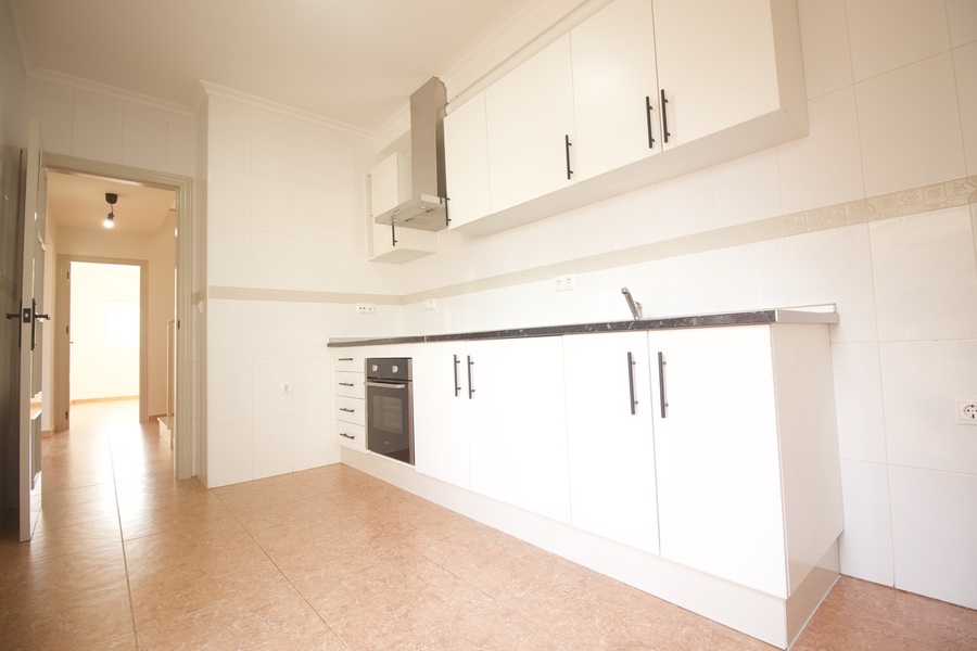 1824: DuplexTownhouse for sale in  La Pinilla