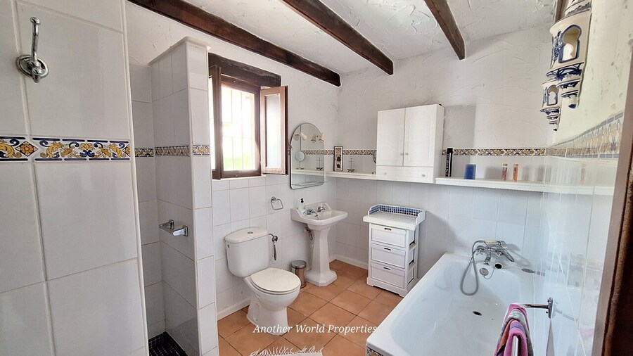 1880: Country House for sale in  Cartagena