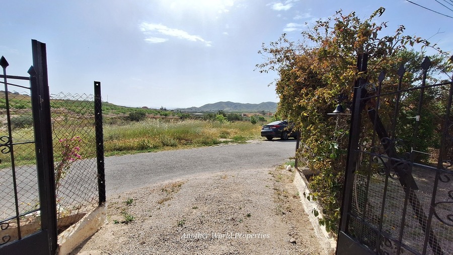 1880: Country House for sale in  Cartagena